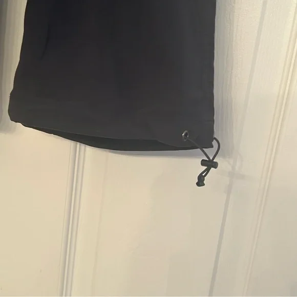 Columbia Omni-Shield Women’s Black Capri Pants Size 12 - Picture 6 of 8